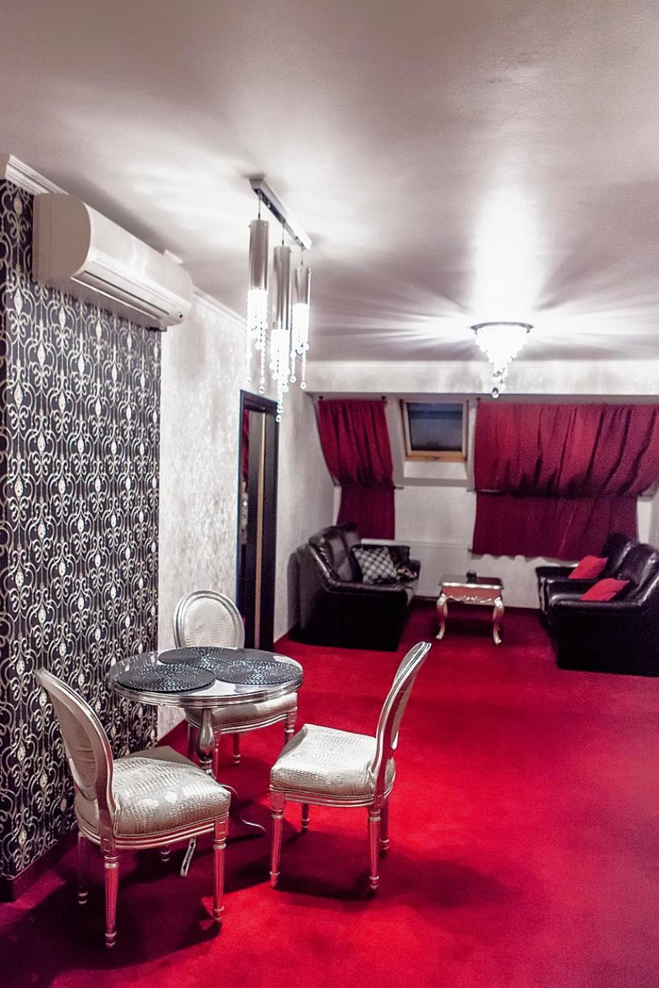 Hotel Lord Dębica Buitenkant foto